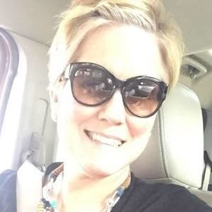 Meet your Posher, Leslie