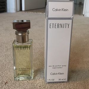 Calvin Klein Eternity Woman's perfume