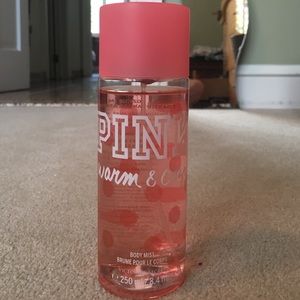 - Vs PINK body mist