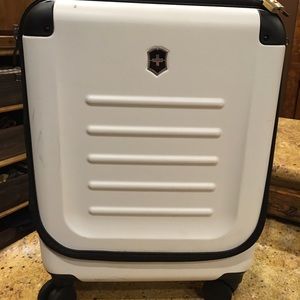 Victornox carry-on luggage