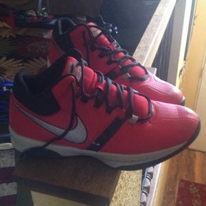 Mens size 10 Nike Basketball Shoes.Barely Worn