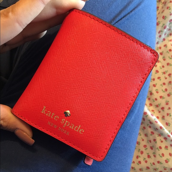 Kate Spade NY Cedar Street Small Stacy Wallet