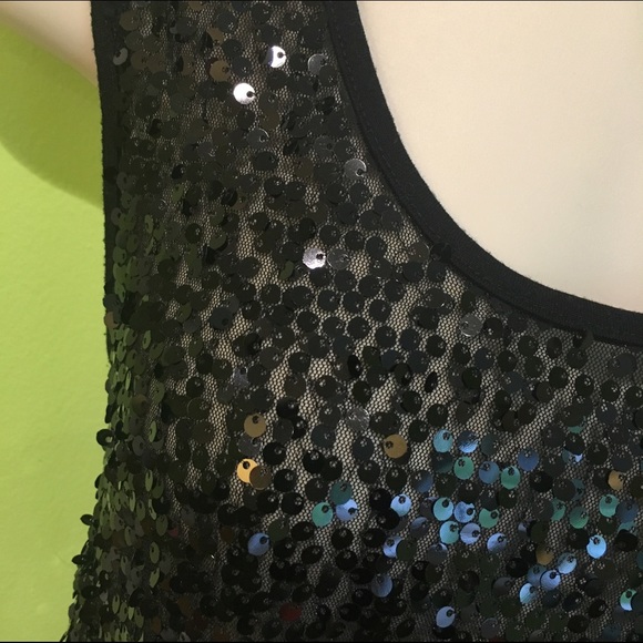 🔥Super Cute Semi Sheer Sequence Tank - Picture 2 of 3