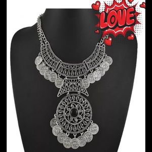 ✨BEAUTIFUL NECKLACE ✨✨