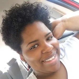 Meet your Posher, Edwina