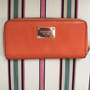 *authentic* Michael Kors zip-around wallet