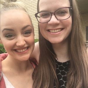 Meet your Posher, Lydia