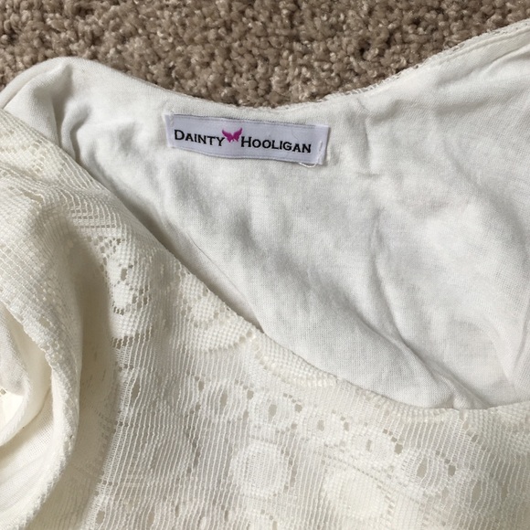 White dress - Picture 4 of 4