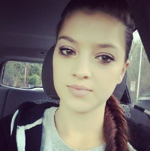 Meet your Posher, Becky