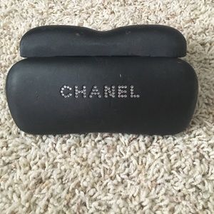 CHANEL Sparkle Glasses Case✨