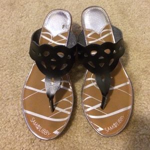 New black wedges😎