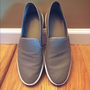 👟 Vince Slip-On Sneaker