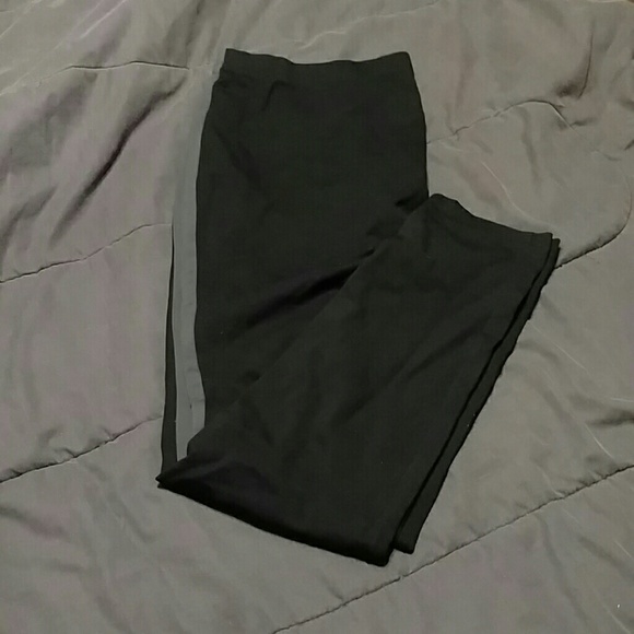 Black and gray leggings