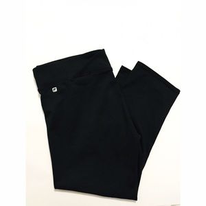 New Fabletics Capri workout pants