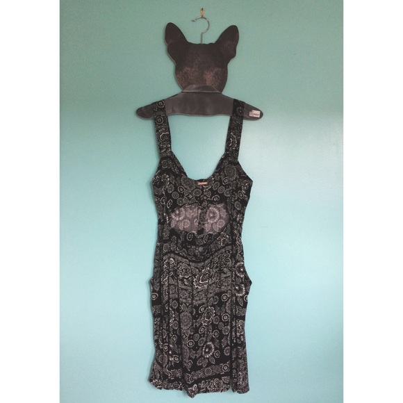 Kendall & Kylie Summer Dress - Picture 2 of 4