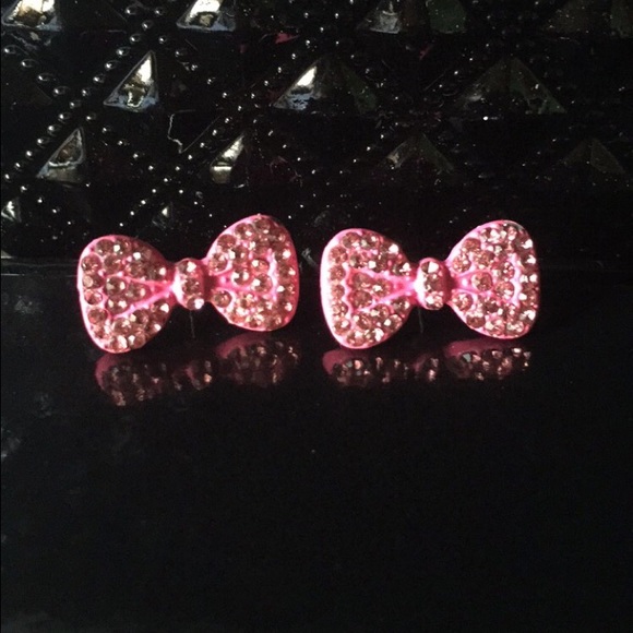 Sparkly Pink Bow Shaped Ear Studs.!