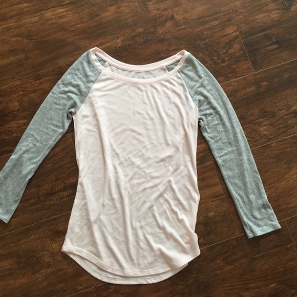 American Eagle 3/4 Sleeve Top