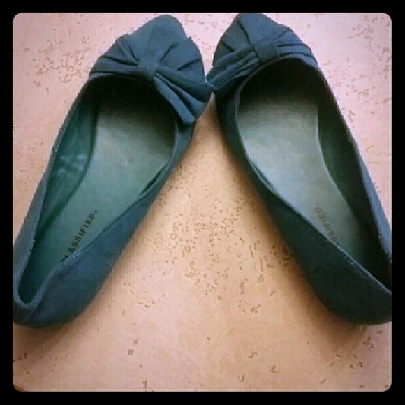 Teal Pointed Toe Bow Flats