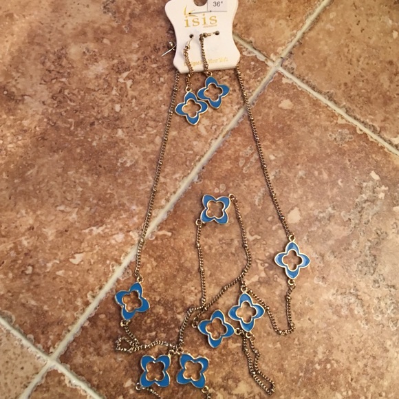 Earnings and Necklace set