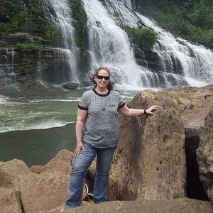 Meet your Posher, Becky