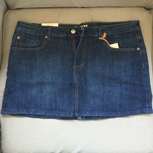 NWT Bitten by SJP jean skirt