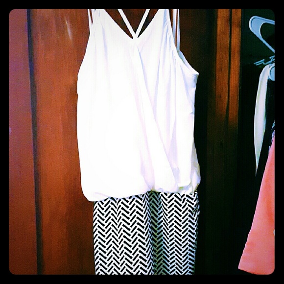CHEVRON KNIT BODYCON DRESS