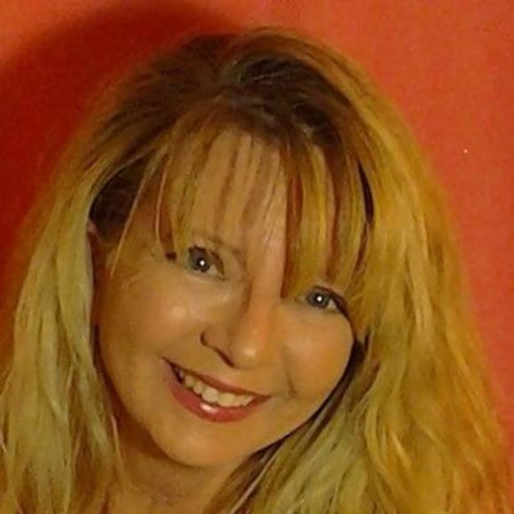 Meet your Posher, Cate