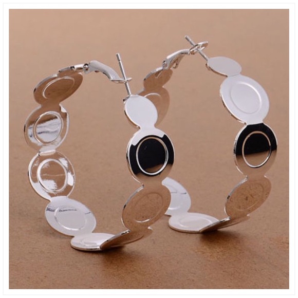 .925 Hoops