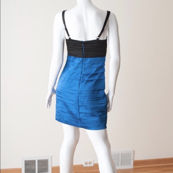 Bandage Dress - Picture 2 of 3