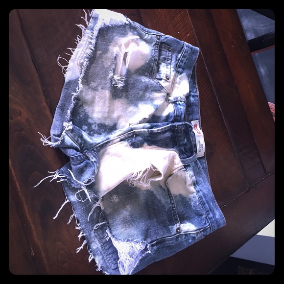 Awesome pair of hand distressed shorts - Picture 1 of 2
