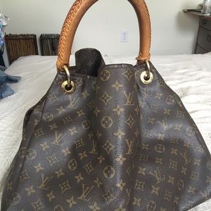 Authentic "Artsy" Louis Vuitton