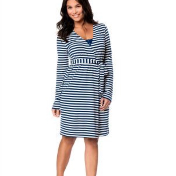 Maternity robe