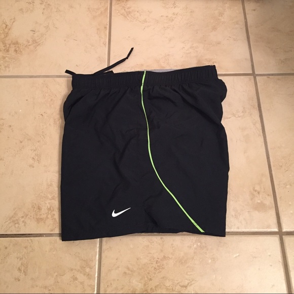 Nike Shorts - Picture 2 of 3