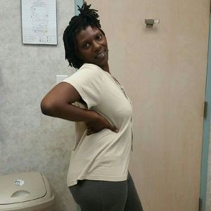 Meet your Posher, Ebony