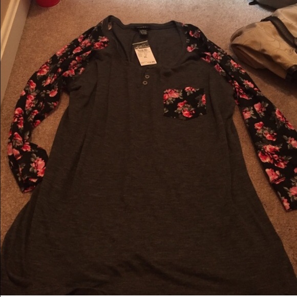 Rue 21 floral top XL
