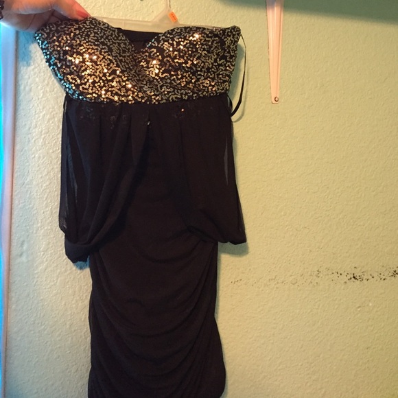 Cute black and silver strapless party dress - Picture 1 of 2