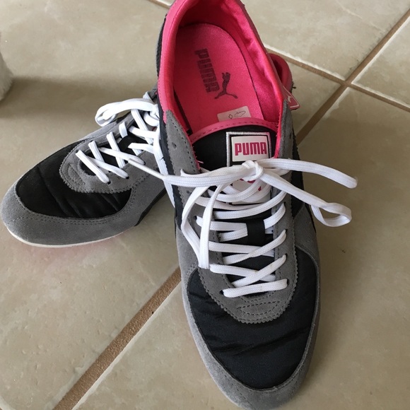 Puma tennis shoes