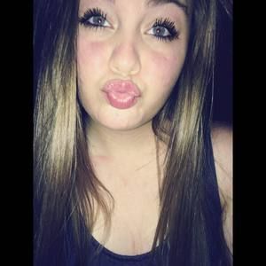 Meet your Posher, Becca