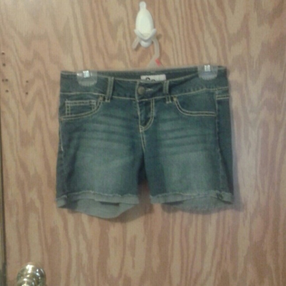 So denim shorts