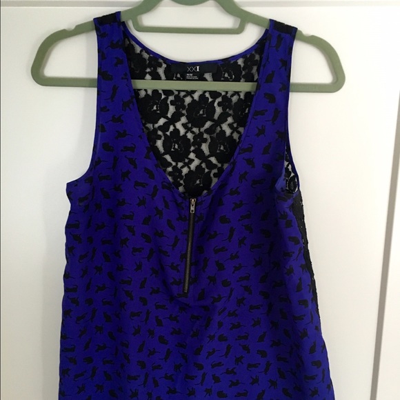 Full lace back, cat print tank with front zipper!