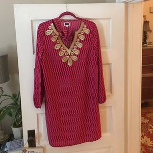 Great dress with sash beautiful gold detail @ neck