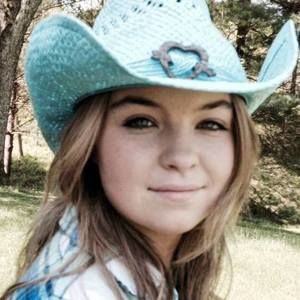 Meet your Posher, Lizzy