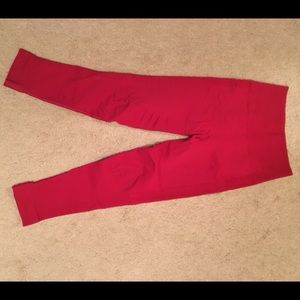 Lululemon Zone Crop size 4