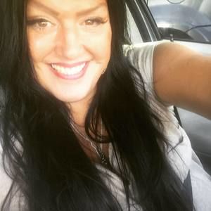 Meet your Posher, Carolina