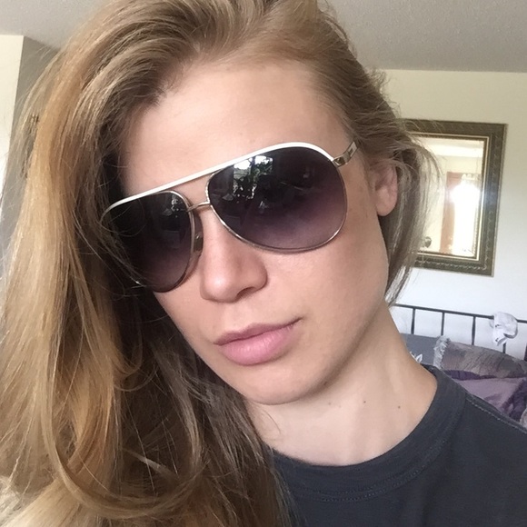 Gucci aviator sunglasses - Picture 2 of 4