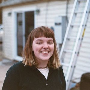 Meet your Posher, Chloe