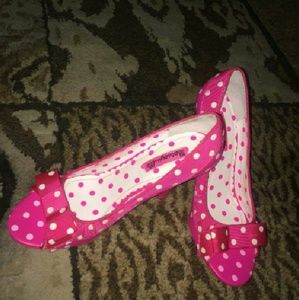 Betsey Johnson Bernadette Pump