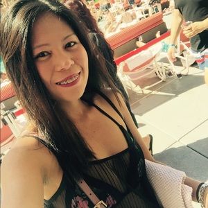 Meet your Posher, Riza