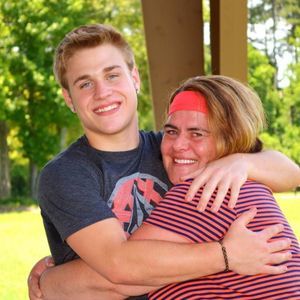 Meet your Posher, Leslie