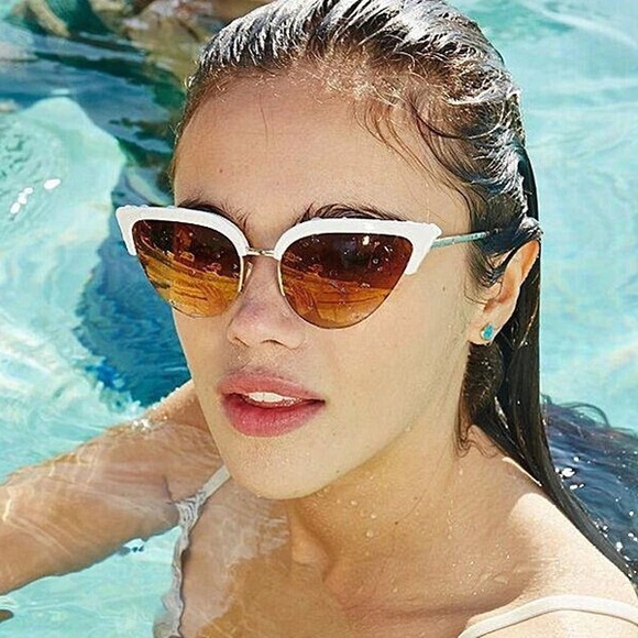 🆕 Super Summer Cat Eyes Sunglasses - Picture 2 of 3